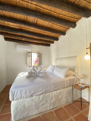 2 bedrooms, desk, iron/ironing board, free WiFi - Renovated house in the historic center (Mojácar)