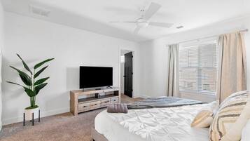 2 slaapkamers, een strijkplank/strijkijzer, gratis wifi, beddengoed