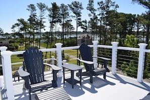 Terrace/patio - Treehouse- Fire Pit, Basketball Court, Bikes, Kayaks & Casita w/ Game Room (Chincoteague)