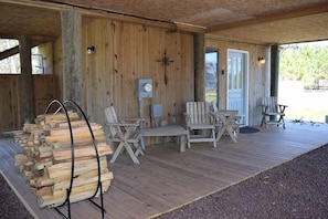 Terrace/patio - Treehouse- Fire Pit, Basketball Court, Bikes, Kayaks & Casita w/ Game Room (Chincoteague)