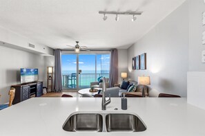 Interior - Shores of Panama  ~ Free Beach Chair Service (Panama City Beach)