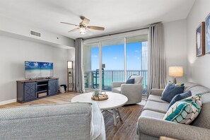 Smart TV - Shores of Panama  ~ Free Beach Chair Service (Panama City Beach)