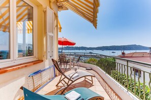 Outdoor dining - LA MALMAISON II AP4315 By Riviera Holiday Homes (Villefranche-sur-Mer)