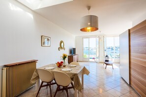 Dining - LA MALMAISON II AP4315 By Riviera Holiday Homes (Villefranche-sur-Mer)