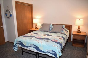 1 bedroom, iron/ironing board, free WiFi, bed sheets