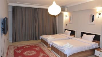 4 bedrooms, iron/ironing board, free WiFi, bed sheets
