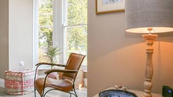 Refrigerador, lavavajillas, tetera eléctrica y tostadora