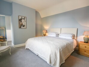 2 bedrooms, individually decorated, individually furnished, free WiFi