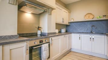 Fridge, dishwasher, electric kettle, toaster