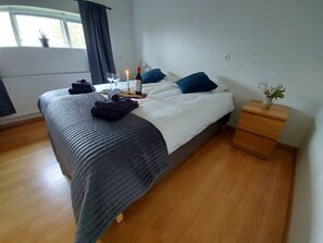 Maison Classique | Bureau, espace de travail pour ordinateur portable, Wi-Fi gratuit