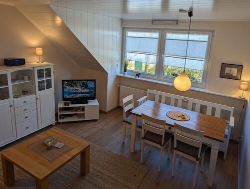 Großzügiges 3 Zimmer Apartment mit zwei Bädern