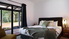4 室のベッドルーム、WiFi、ベッドシーツ