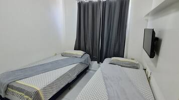 ET02H - Flat 202 324939198 FLAT 202 COM JACUZZI VISTA PARCIAL MAR/PISCINA | 2 quartos, roupas de cama antialérgicas, Wi-Fi de cortesia