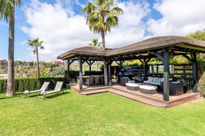 Terrace/patio - 'Luxury Villa Larios Torrequebrada' with Sea View, Pool & Wi-Fi (Benalmádena)