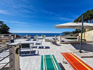 Property grounds - Apartment 'Villa Galatea Stella Marina' with Sea View & Private Terrace (Capoliveri)