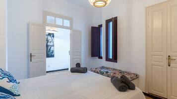 3 habitaciones, tabla de planchar con plancha y wifi gratis