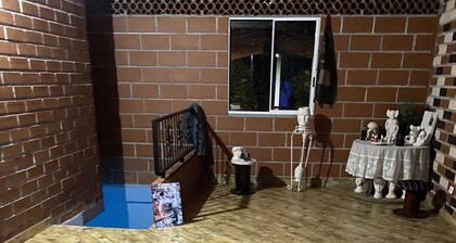 House located in between a canyon in the mountains of Antioquia.