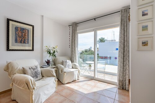 'Edificio Can Sord Apartment Nº 2' with Sea View, Terrace & Wi-Fi