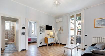 Holiday Apartment '4 Passi Mare' with Balcony, A/C & Wi-Fi