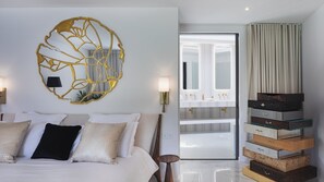5 habitaciones, tabla de planchar con plancha, wifi y ropa de cama 