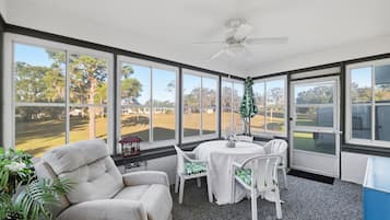 House, 2 Bedrooms | Interior