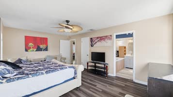 House, 2 Bedrooms | 2 bedrooms, laptop workspace, iron/ironing board, cots/infant beds