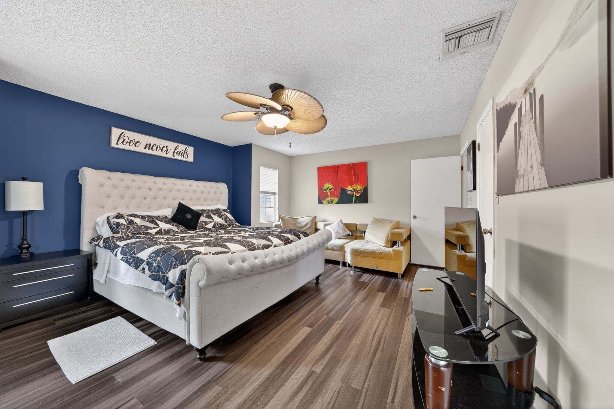 House, 2 Bedrooms | 2 bedrooms, laptop workspace, iron/ironing board, cots/infant beds