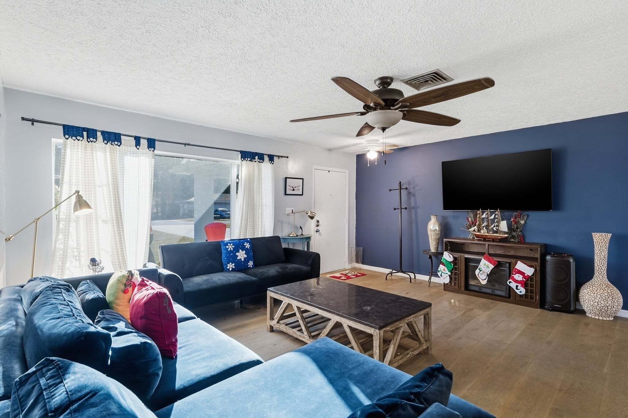 House, 2 Bedrooms | Living area | Smart TV