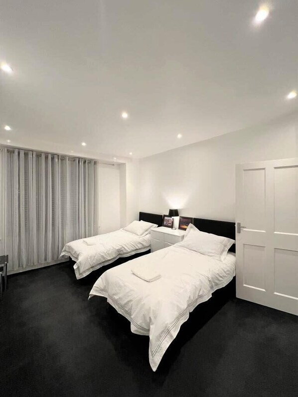 2 Schlafzimmer, Bügeleisen/Bügelbrett, WLAN, Bettwäsche