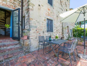 Outdoor dining - Vacation home Olivo by Interhome (Greve in Chianti)