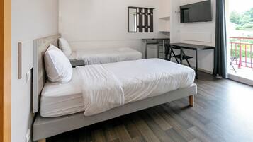 1 bedroom, laptop workspace, free WiFi, bed sheets