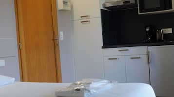 1 bedroom, laptop workspace, free WiFi, bed sheets