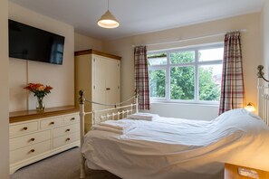 5 bedrooms, iron/ironing board, travel cot, free WiFi