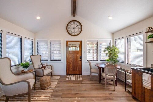 The Bobwhite Cabin 15MIN to Magnolia & Baylor