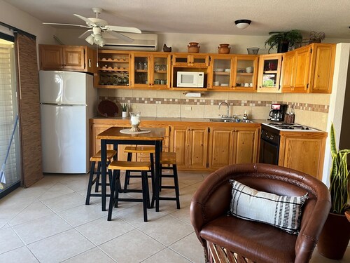 2 Bed/2 Bath Condo in the heart of San Jose del Cabo, 5 minutes from the beach!