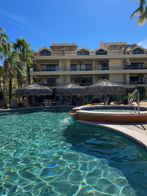 Outdoor pool, a heated pool - 2 Bed/2 Bath Condo in the heart of San Jose del Cabo, 5 minutes from the beach! (San José del Cabo)