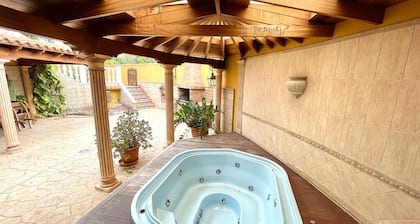 Duque Nest Hostel