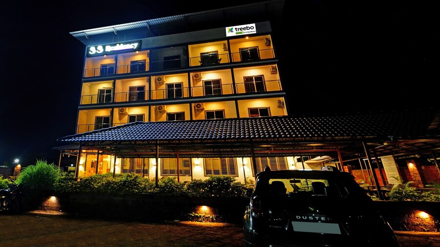 Treebo Ss Residency with Mountain view