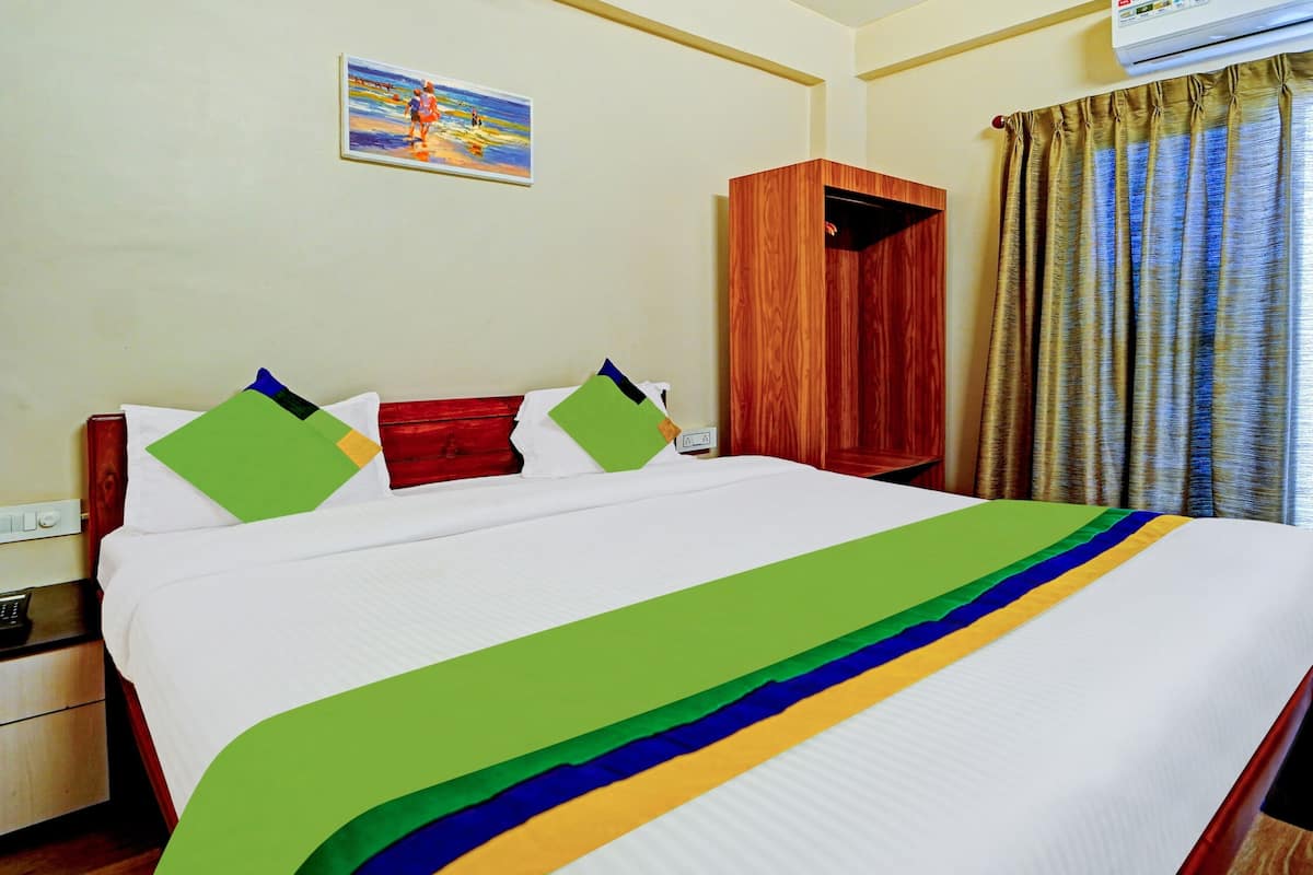 Desk, iron/ironing board