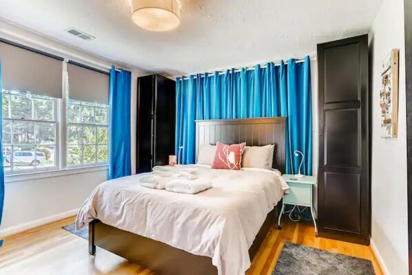 1 bedroom, iron/ironing board, free WiFi, bed sheets