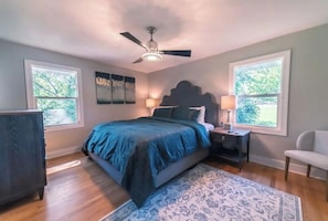 4 bedrooms, free WiFi, bed sheets
