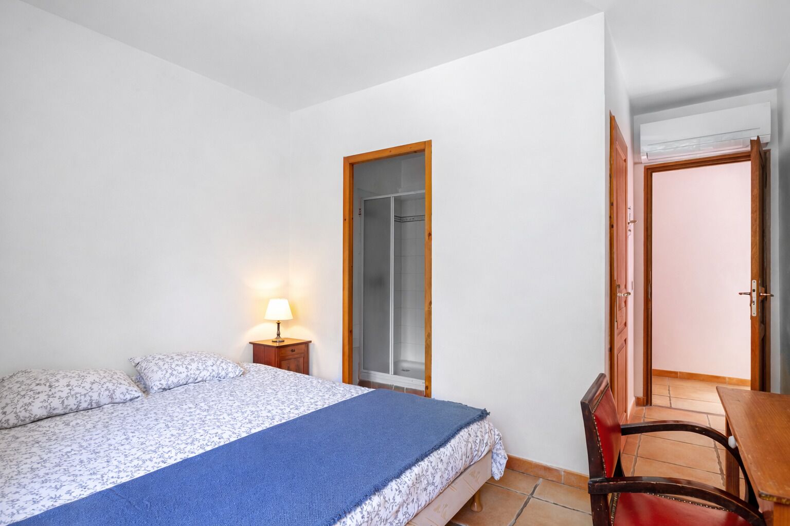 Blackout curtains, iron/ironing board, free WiFi