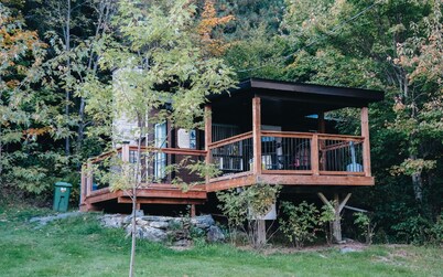 Buddy Shack: nature immersion, ideal for 4 guests, near Frampton Brasse, golf, W