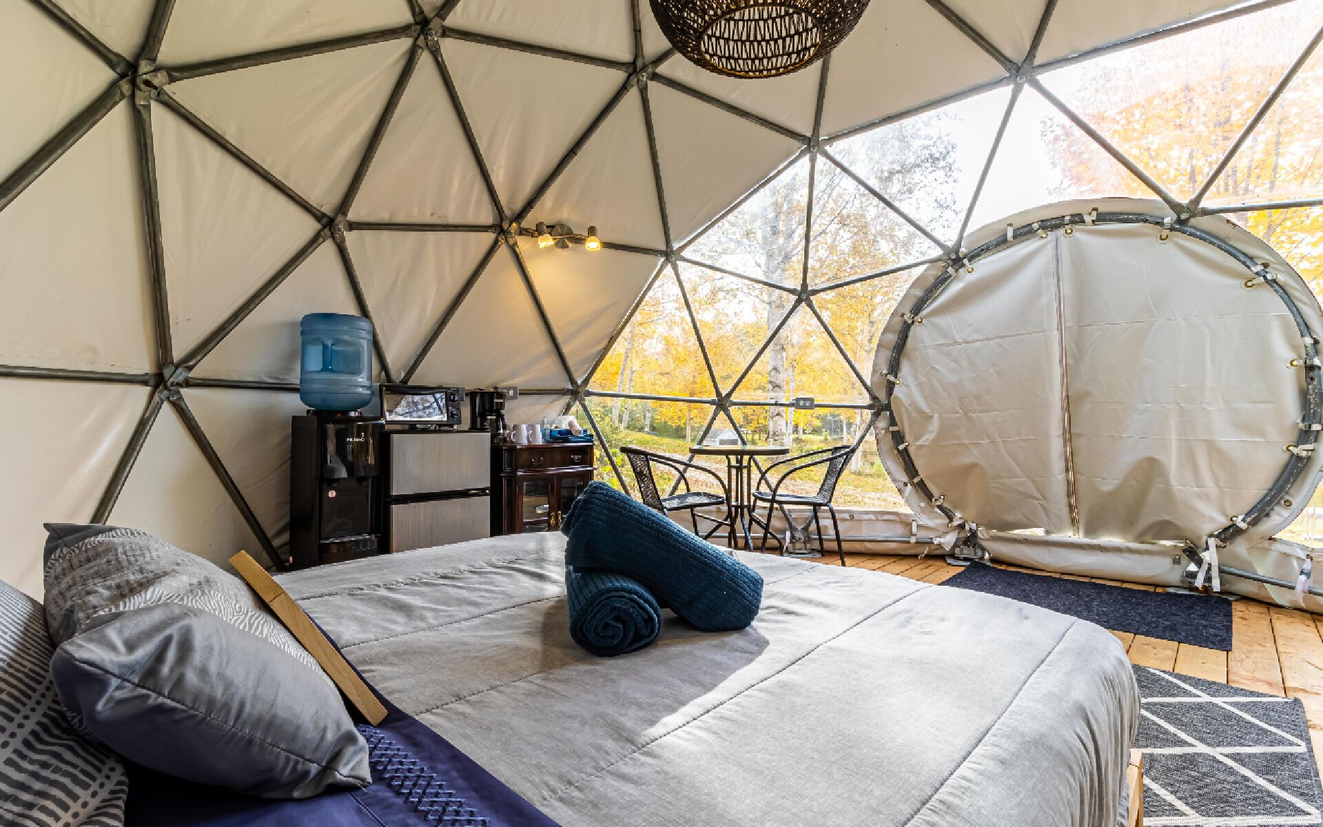 1 chambre, literie fournie