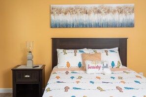 3 bedrooms, desk, iron/ironing board, free WiFi - The Haven, located in the heart of the Shenandoah Valley (Waynesboro)