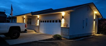 Modern Farm Style Home With Lots of Space