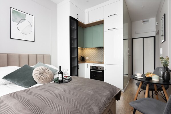1 bedroom, iron/ironing board, free WiFi, bed sheets