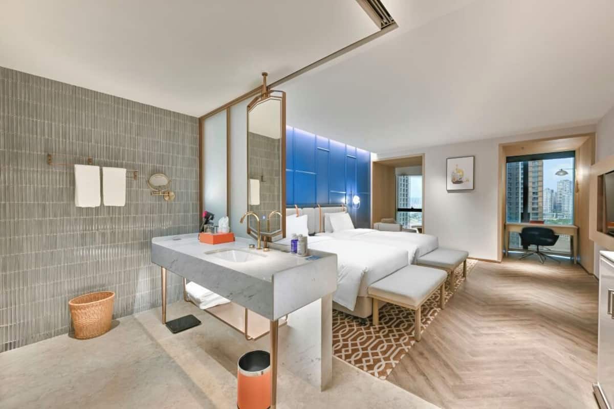 Standard Room, 2 Single Beds, River View | Free minibar, in-room safe, individually decorated