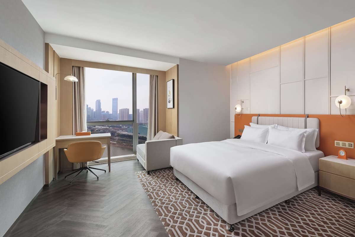 Phòng Tiêu chuẩn, 1 giường cỡ king, quang cảnh sông | Minibar với thức uống miễn phí, két bảo mật tại phòng, bàn 