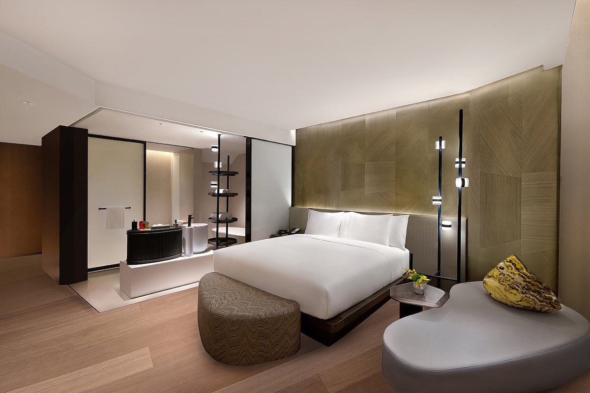 Suite, 2 Schlafzimmer, Bergblick (Lingfeng Mountain View) | Kostenloses WLAN, Bettwäsche